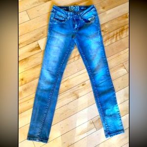 Womens/Juniors SO skinny jeans